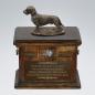 Preview: Hundeurne mit Figur - Dackel mit Gravur
