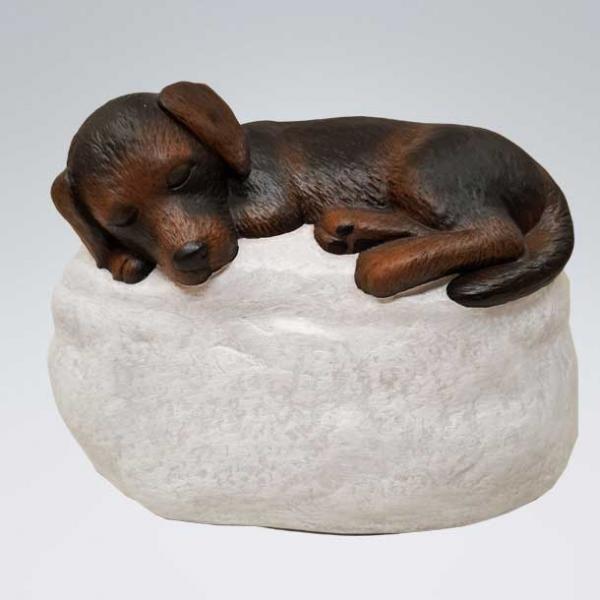 LK0133 Hund auf Stein Acrylbemalung