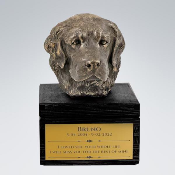 Hundeurne mit Bronze