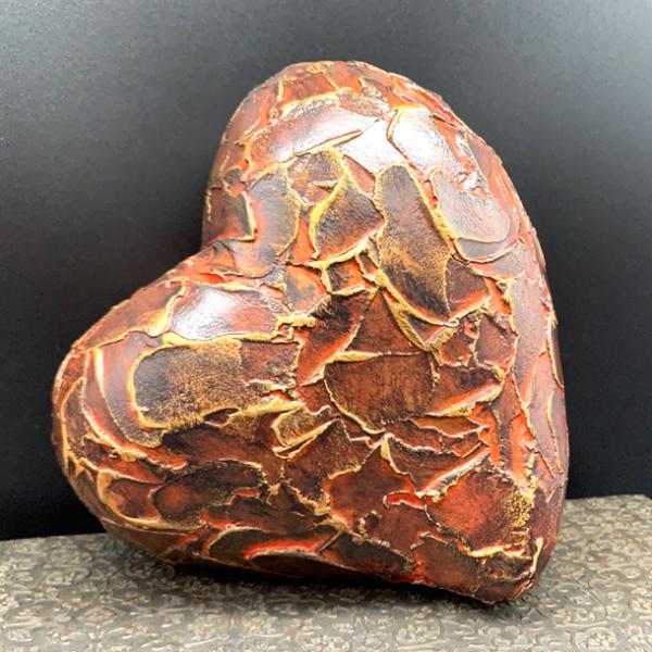 Tierurne Herz "Namibia"
