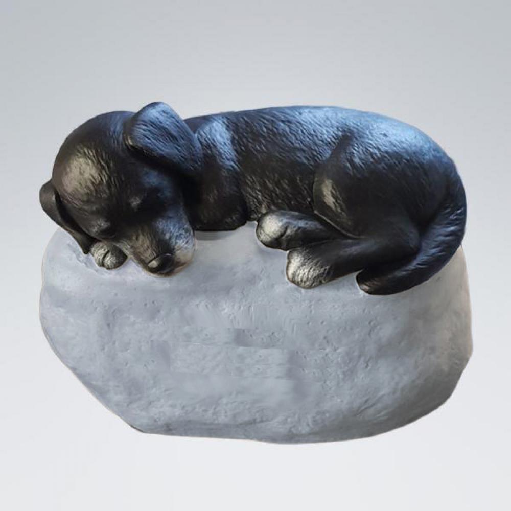 LK0133 Hund auf Stein Acrylbemalung