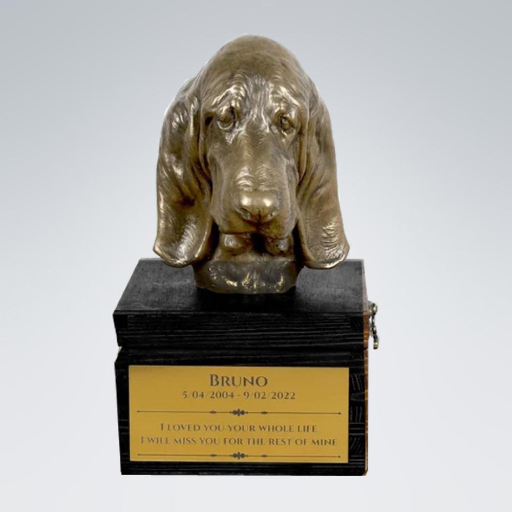 Hundeurne mit Bronze