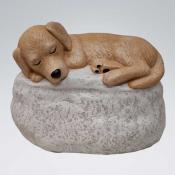 LK0133 Hund auf Stein Acrylbemalung